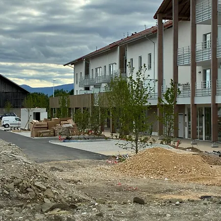 Appartamento Modern Near Geneva, Cern, Un & Nature Ornex